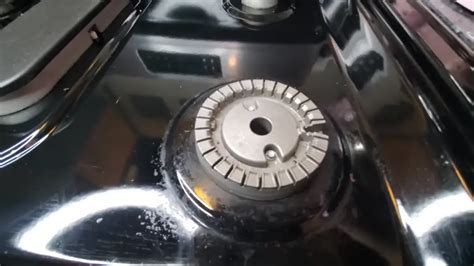 my gas stove won't stay lit